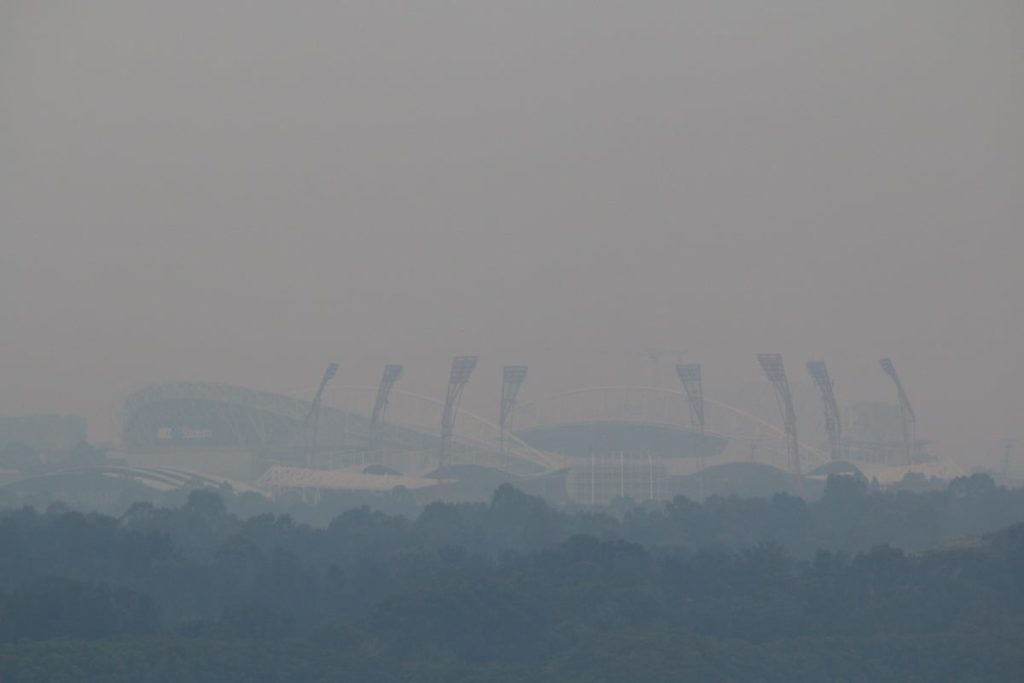 Bushfire smoke over Sydney in December 2019